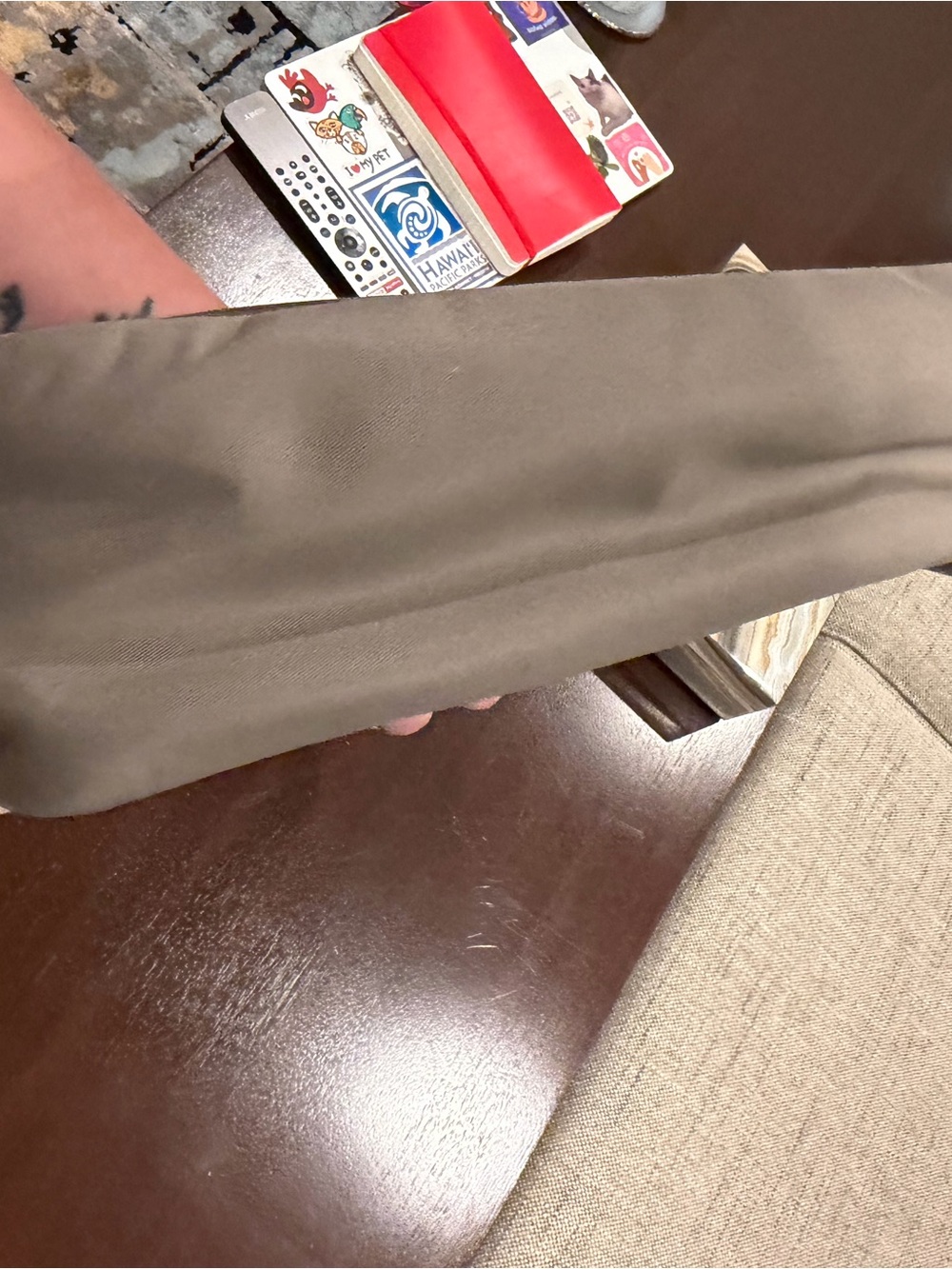 Like new lululemon athletica Crossbody Bag in Taupe - Picture 10 of 10